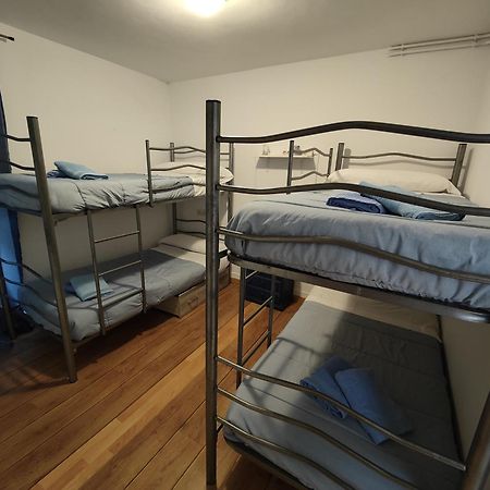 Albergue Vintecatro Caldas De Reis Eksteriør billede