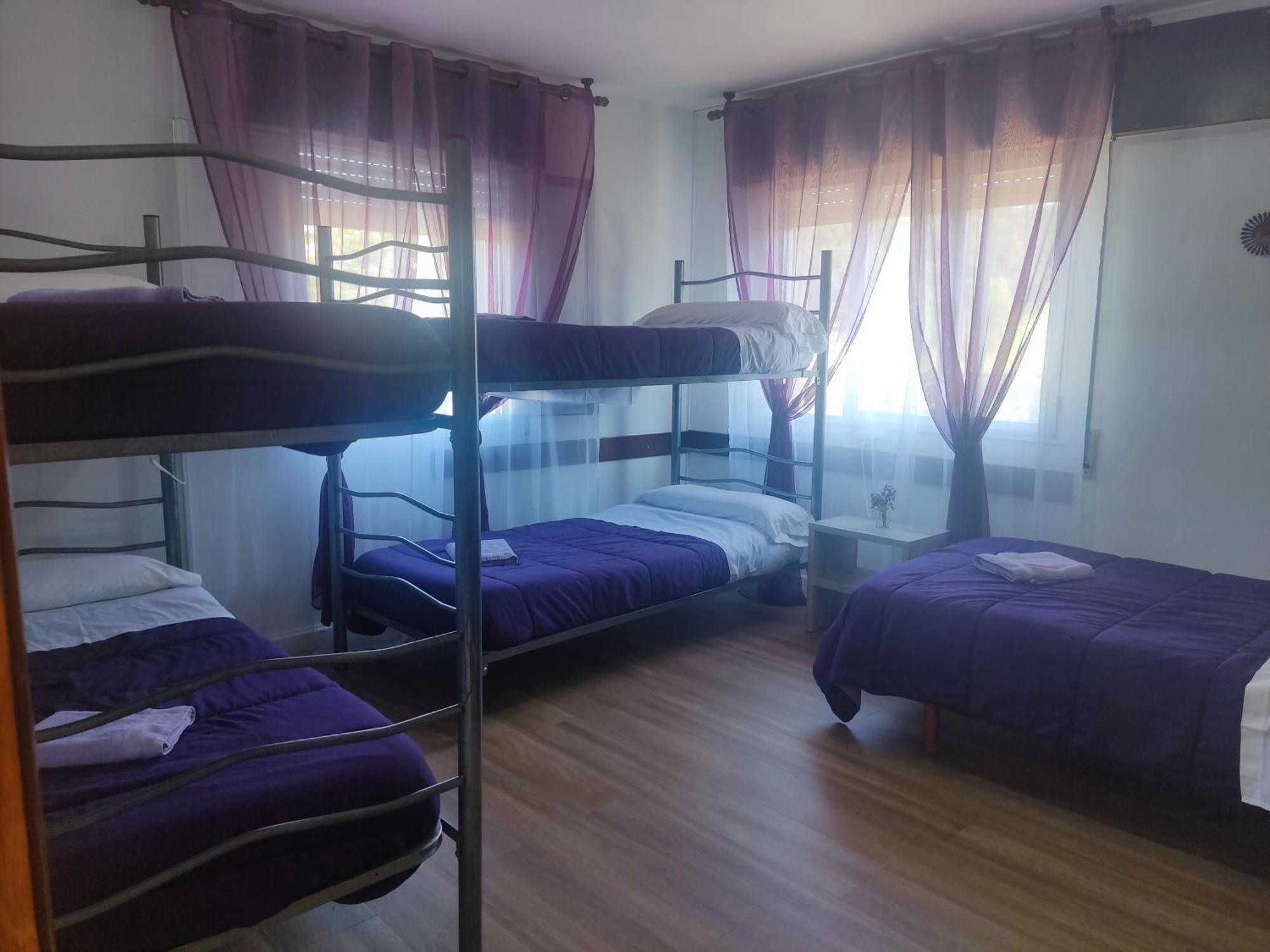 Albergue Vintecatro Caldas De Reis Eksteriør billede